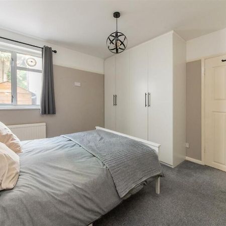 Vibrant & Stylish Mill Hill East Pad Apartman Hendon Kültér fotó
